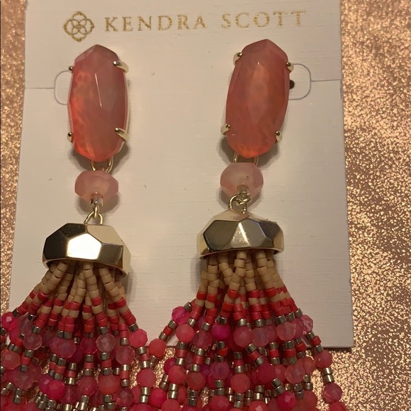 Kendra Scott pink agate dove earrings NWOT - Picture 2 of 3